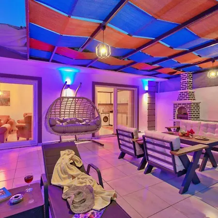 Villa İslamlar 2 Bedroom With Private Pool *