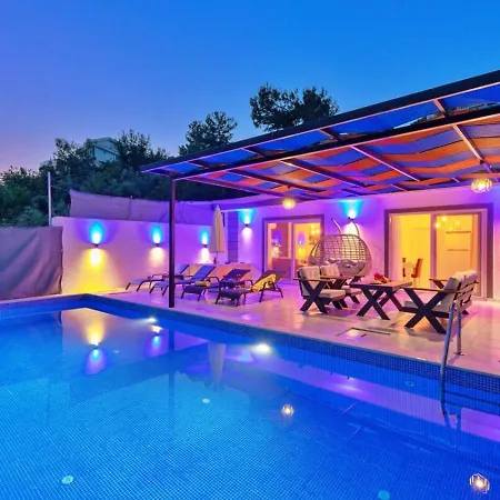 İslamlar 2 Bedroom With Private Pool 别墅